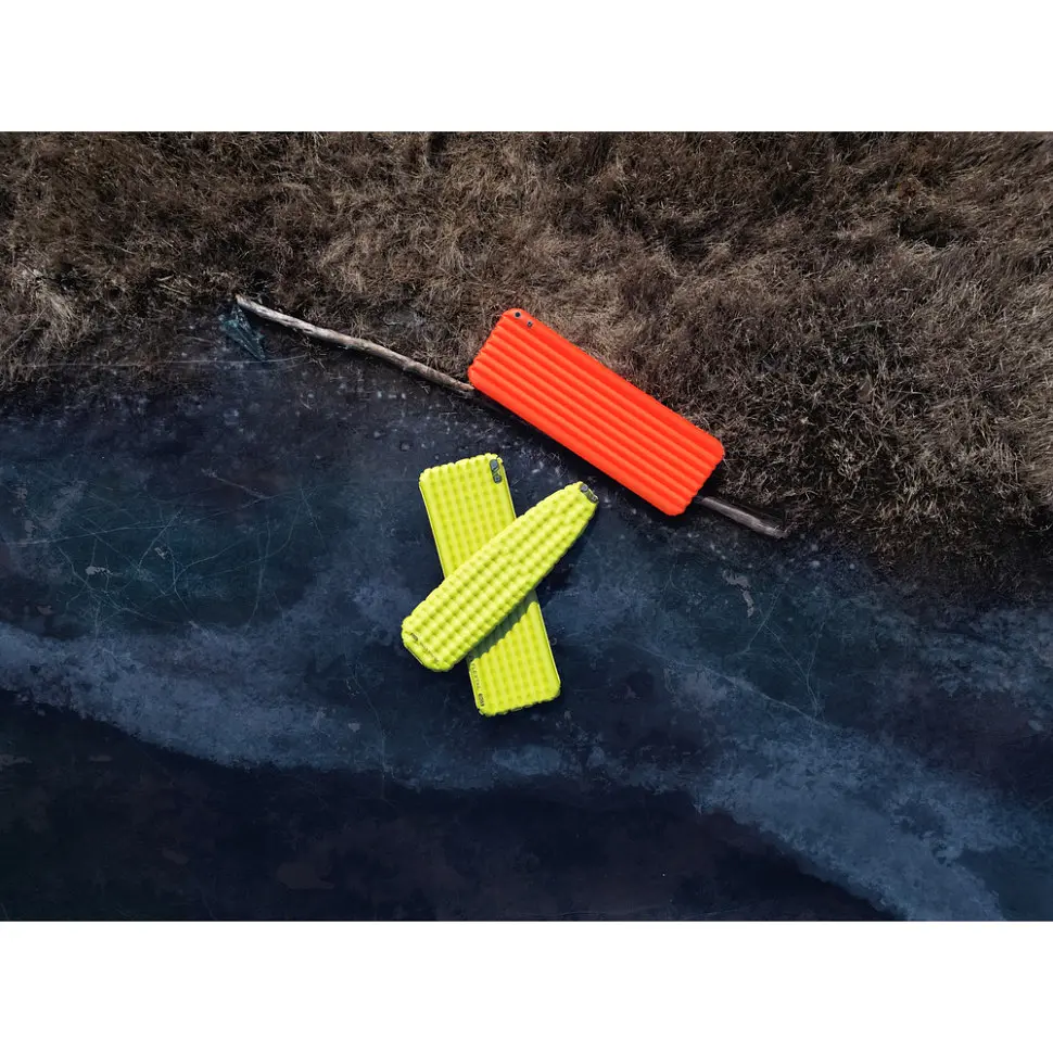Килимок самонадувний Flextail Tiny Slleeping Pad, R03 AVS, розмір L (196 х 65 х 7 см), зелений - фото 5