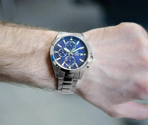 Годинник Casio EFV-560D-2AVUEF - фото 2