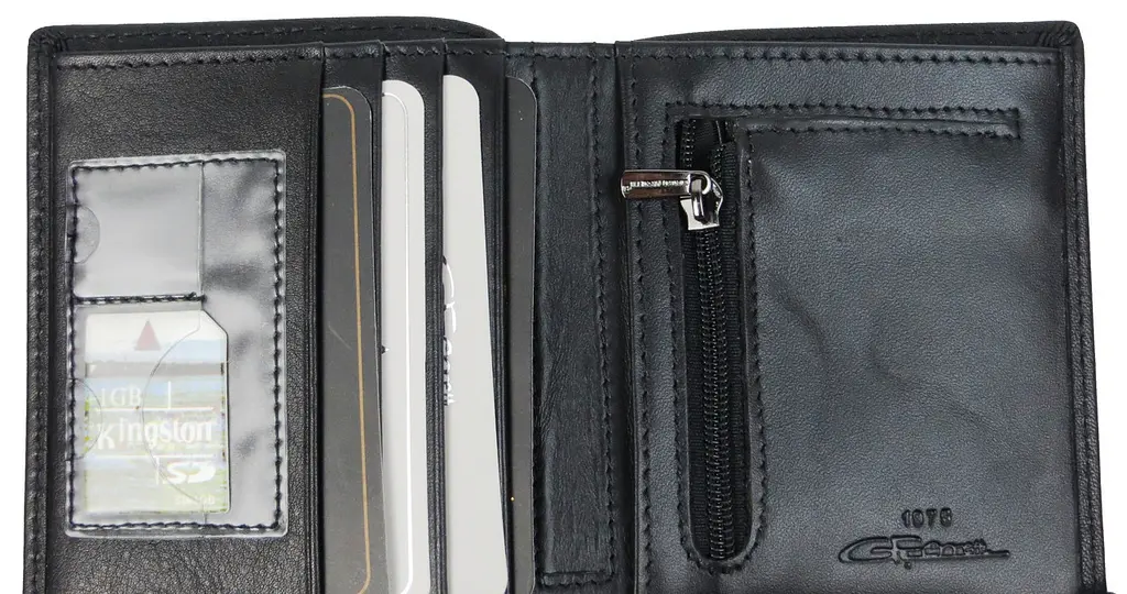 Невеликий вертикальний чоловічий шкіряний портмоне Giorgio Ferretti 8,5х10,5х1,5 см acs0024181 - фото 5