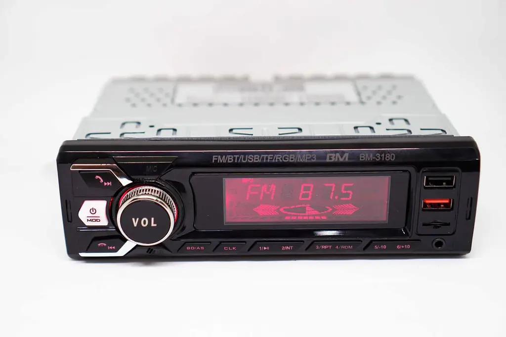 Автомобільна магнітола 1DIN з Bluetooth, RGB-підсвіткою та LCD-дисплеєм, ресивер в авто з підтримкою USB, TF/microSD і AUX, MP3 - фото 5