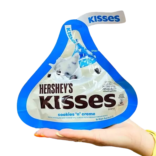 Шоколадні цукерки Hershey's Kisses Cookies 'n' Creme 82г - фото 7
