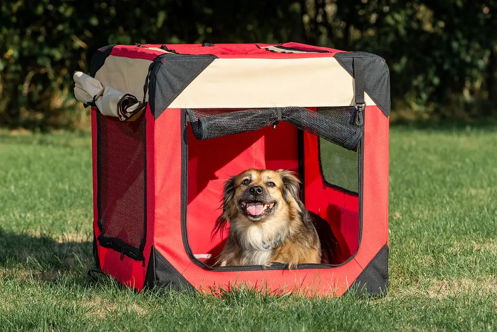 М'яка клітка для собак SenFul Pet Soft Crate з флісовим килимком та чохлом, червоно-бежева - фото 3