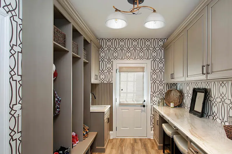 Люстра потолочная Brille в прихожую E27 60W BK (LK-713S/2) - фото 4