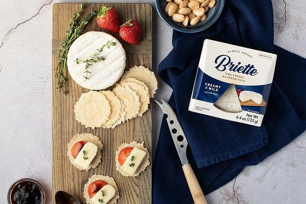 Сир Брі Kaserei Briette Creamy & Mild 125 г - фото 2