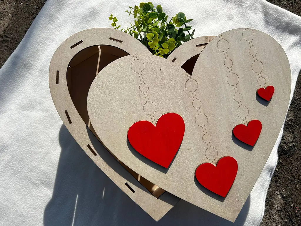 Подарункова коробка для квітів у формі серця з дерева, декоративна коробка для подарунків - фото 2