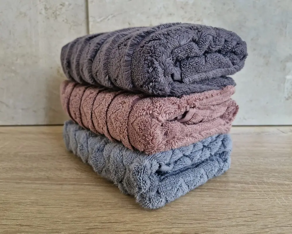 Набір турецьких махрових рушників Cestepe MicroCotton Premium 3 штуки 50x90 Ucgen 2 щільність 600 г/м2 - фото 4