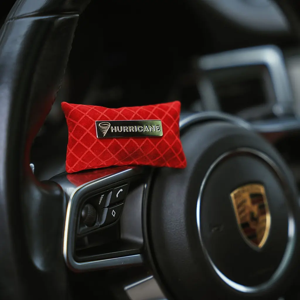 Ароматизатор автомобільний арома саше Hurricane Red Gold Premium (у комплекті Спрей) - фото 4