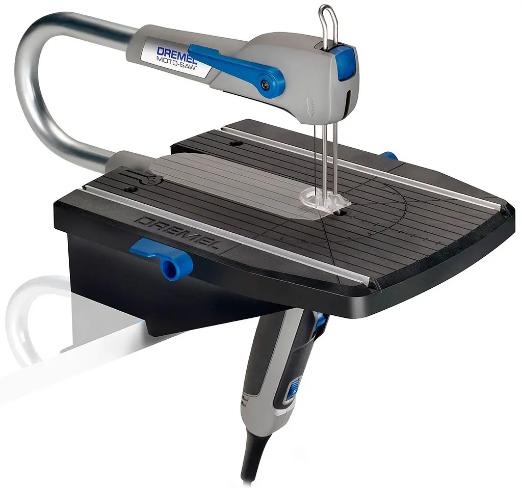 Стаціонарний лобзик DREMEL Moto-Saw (MS20-1/5) в чемодані з 5 пиляльними полотнами та паралельною напрямною
