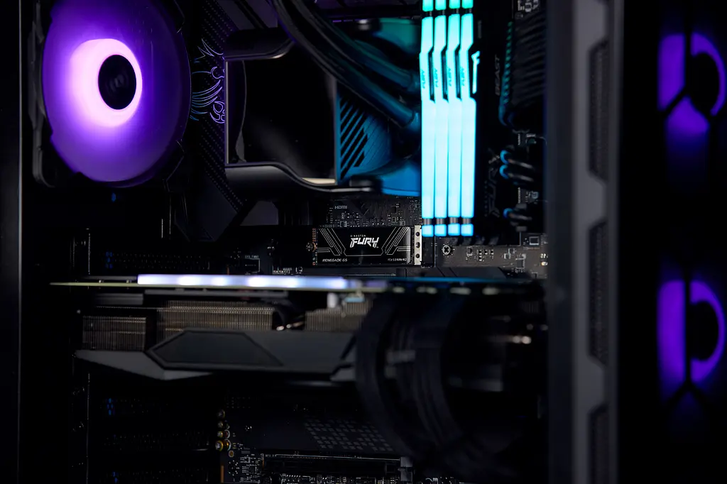 SSD накопичувач Kingston Kingston M.2 8TB PCIe 5.0 FURY Renegade - фото 4
