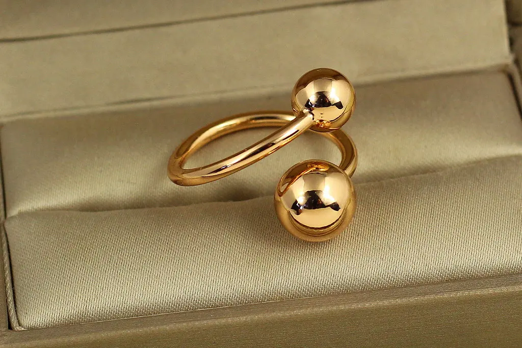 Кільце Xuping Jewelry розсувне Поцілунок дві кульки р 18+ золотисте - фото 2