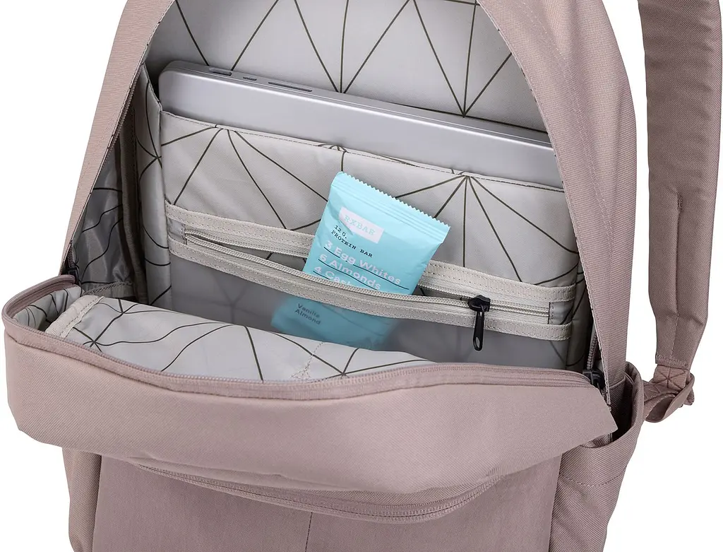 Рюкзак Thule Indago Backpack 23L (Tinted Toupe) 3205205 ​​(TH 3205205) - фото 6