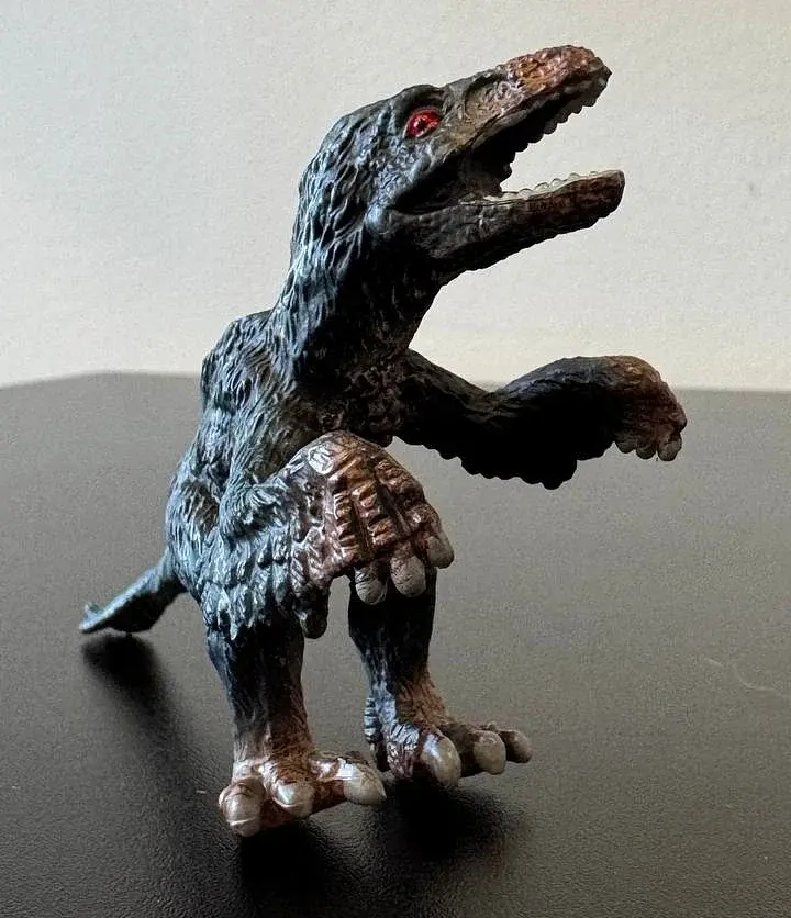 Фігурка Монолофозавр з синіми смужками, Dino Toys, полімерна - фото 4