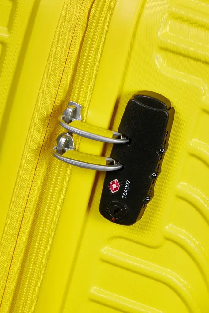Валіза American Tourister MICKEY CLOUDS MICKEY ELECTRIC LEMON 55x40x20(23) 55 См 59C*06001 - фото 10