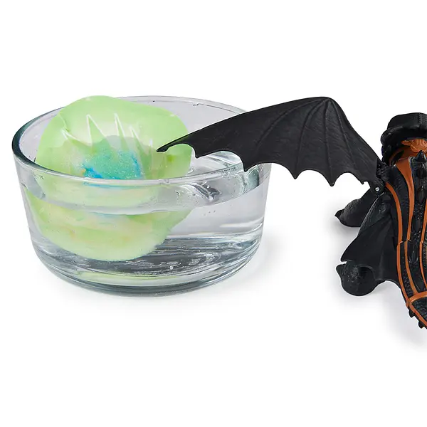 Игровой набор Spin Master из меняющего цвет дракона Беззубика и всадника Иккинга (SM66621/3205) - фото 6