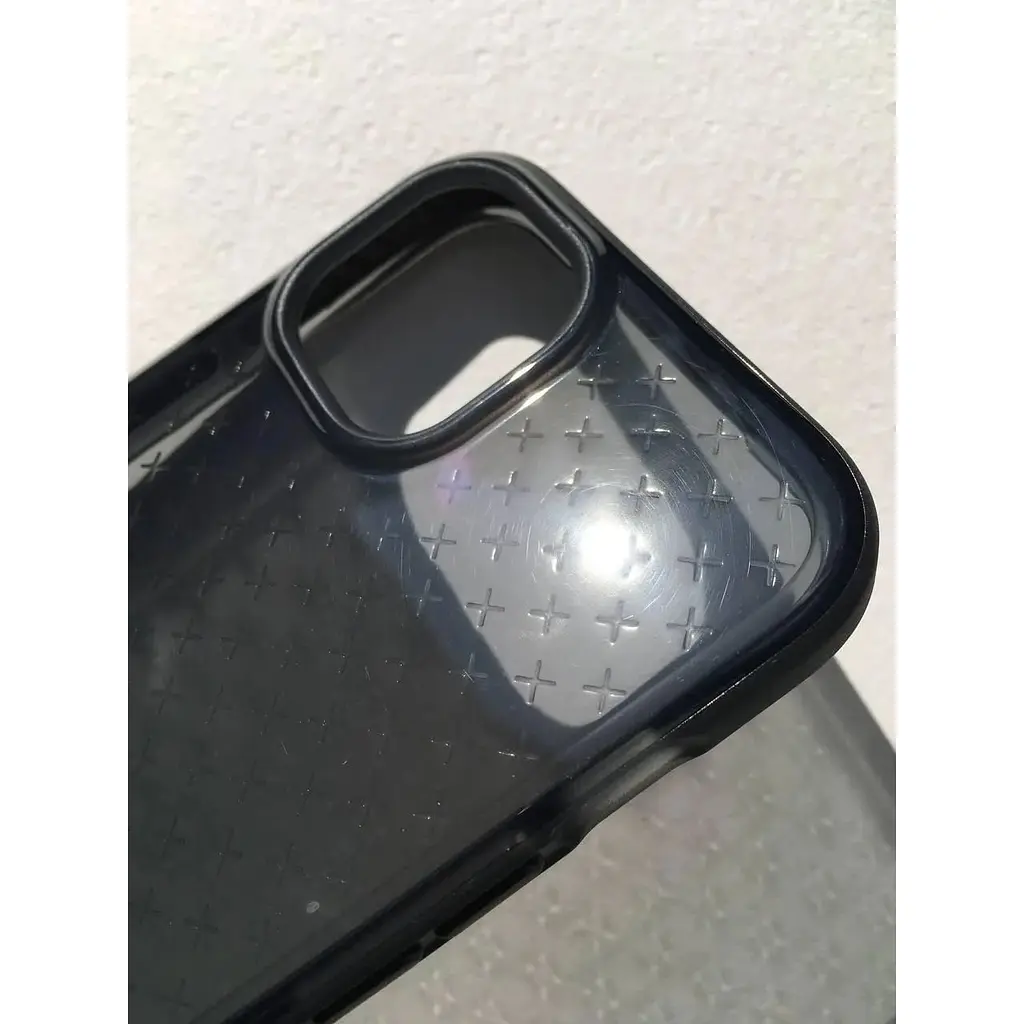 Оригинальный противоударный чехол Tech21 Evo Check для iPhone 13 Pro (6.1") Smokey Black T21-9192 - фото 8