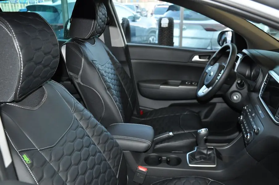 Автомобільні чохли для передніх сидінь Cayman Luxury black Model S Чорні - фото 3