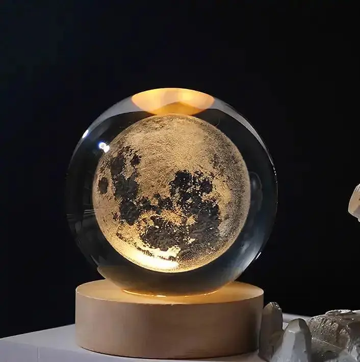 Декоративный 3D ночник Хрустальный шар + дерево LED светильник Луна Теплый свет 5В - фото 4