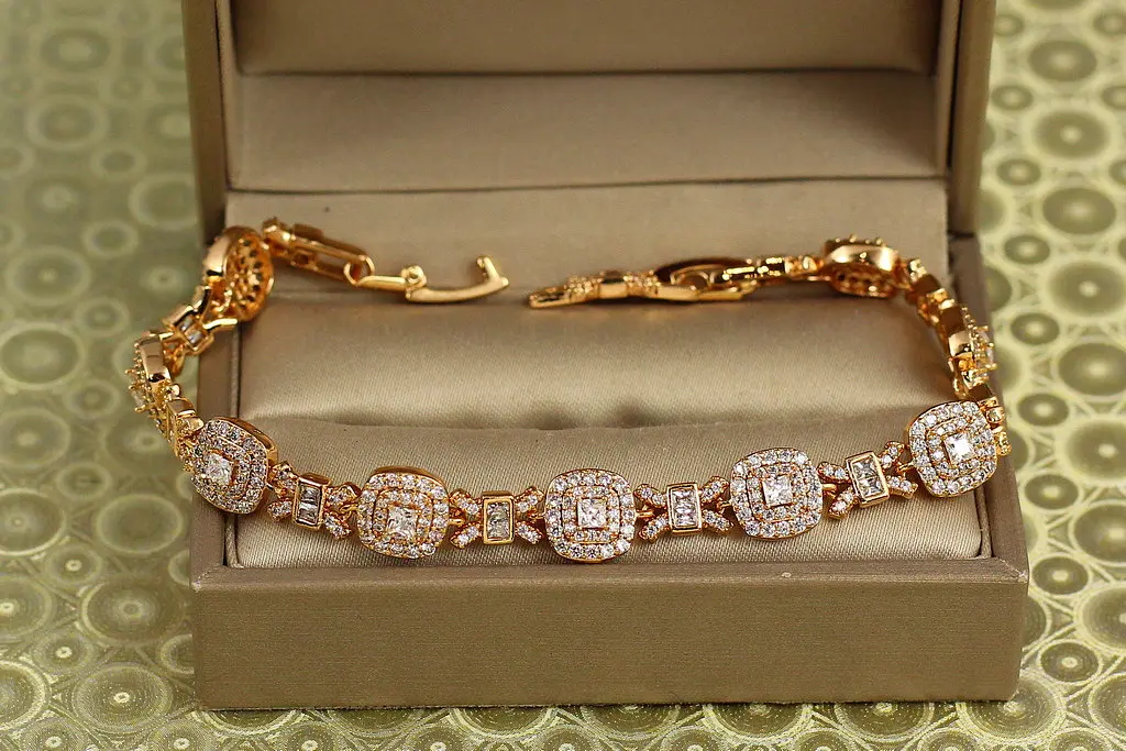 Браслет Xuping Jewelry Сяйво Елізи 17 см 8 мм золотистий
