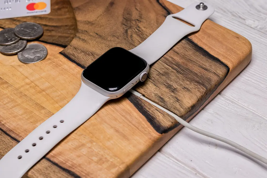 Органайзер з дерева для гаджета Apple ecoWalnut 290х200x15 мм - фото 3