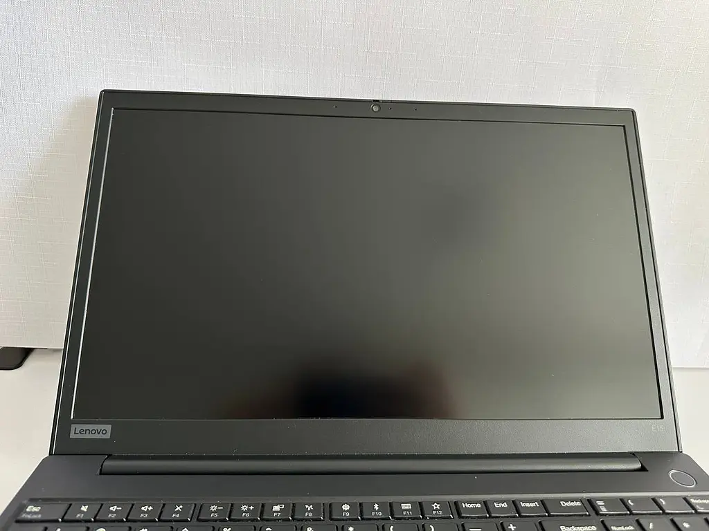 Ноутбук Lenovo Thinkpad E15 Gen 1 15.6" (i7-10510U / 8GB / SSD 256GB / 1920x1080 IPS) б/у - фото 4