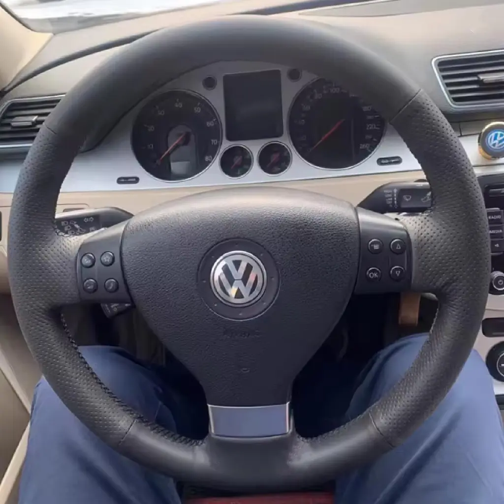 Чохол Обплетення Керма для Volkswagen Passat B6 / Golf 5 / Jetta / Tiguan 2005-2011 Шкіра (Модельна Викрійка)