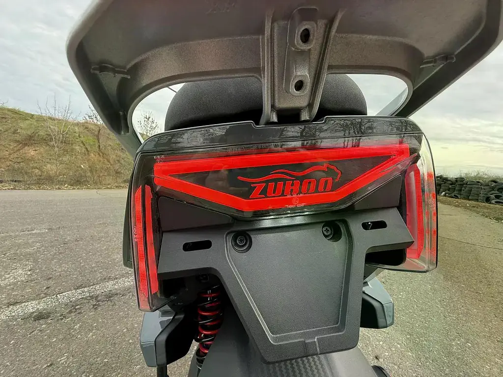 Электроскутер Двухместный Crosser V5 (2500W, 72V/35Ah) Графит - фото 8
