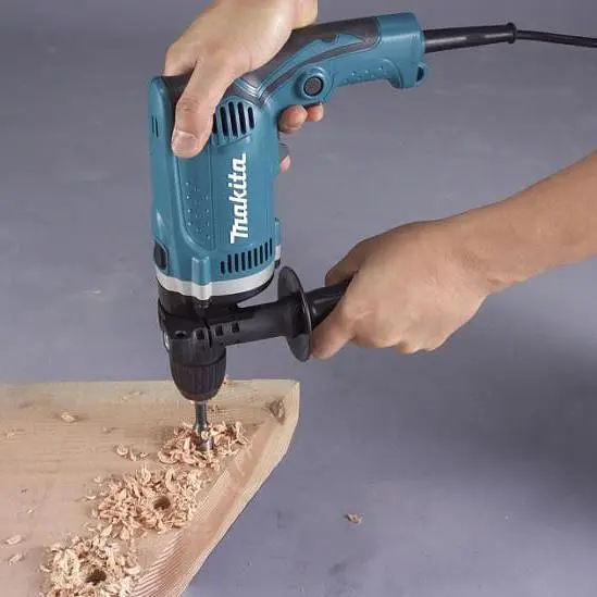 Дрель ударная Makita HP1630 710 Вт - фото 2