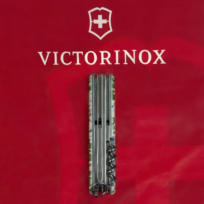 Ніж Victorinox Huntsman Army 91 мм Піксель (1.3713.3_W3940p) - фото 8
