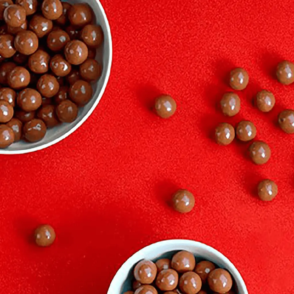 Драже Maltesers Chocolate Large Bag 300г - фото 4