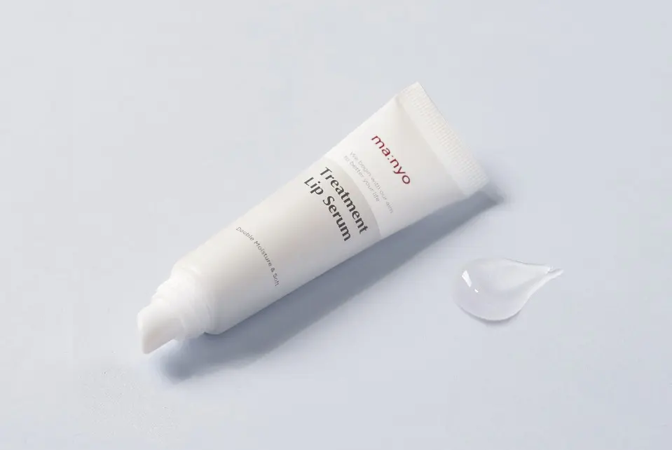Відновлююча сироватка для губ з керамідами Treatment Lip Serum Manyo 10 мл - фото 2