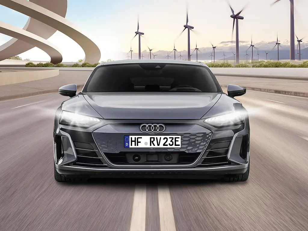 Машинка Revell Car Audi e-tron GT 1/24 RC Scale на управлении синяя 24668 - фото 7