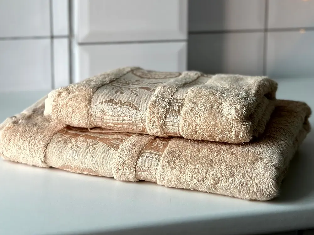 Набір турецьких бамбукових махрових рушників Zeron 50х90+70х140 Bamboo Agaс Desen бежевий 3 - фото 2