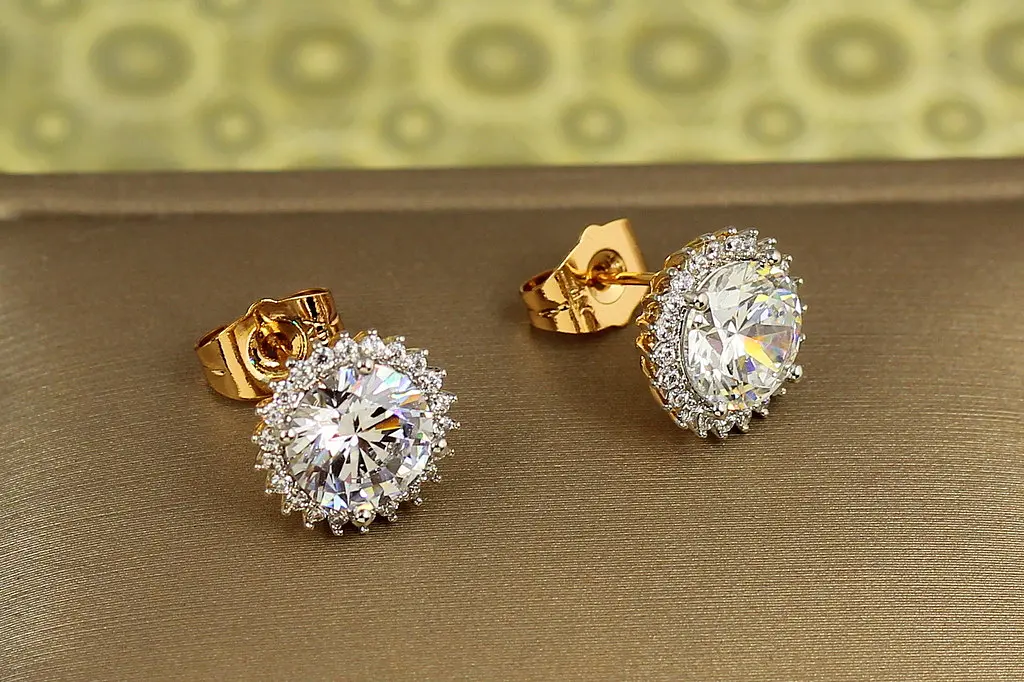 Сережки гвоздики Xuping Jewelry Соняшник з родієм 1,2 см золотисті - фото 2