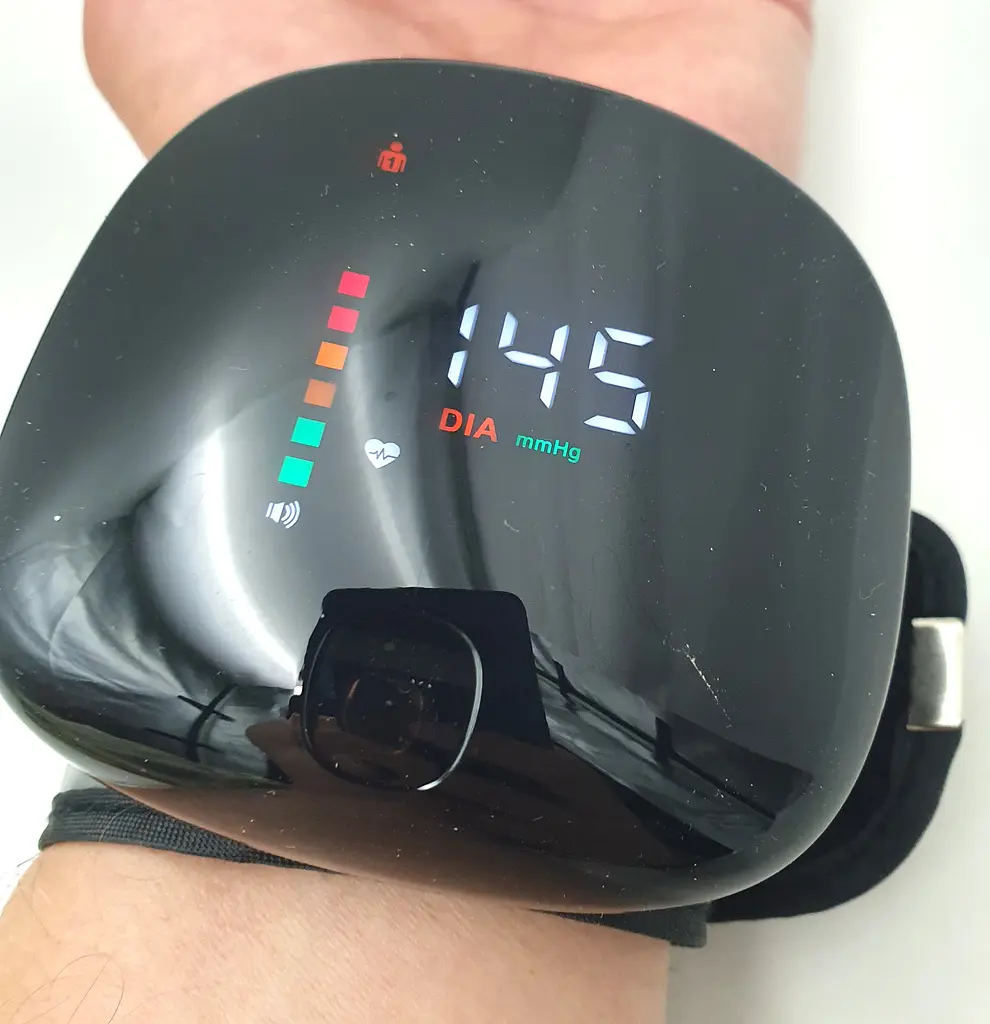 Тонометр автомат на зап'ясті акумуляторний HD LED екран Automatic Whatch Blood Pressure UKC A01 (LY-84) - фото 7