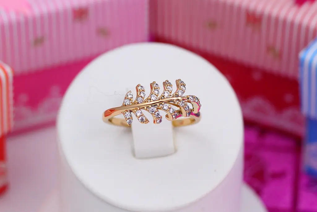 Кільце Xuping Jewelry гілка акації р 19 золотисте