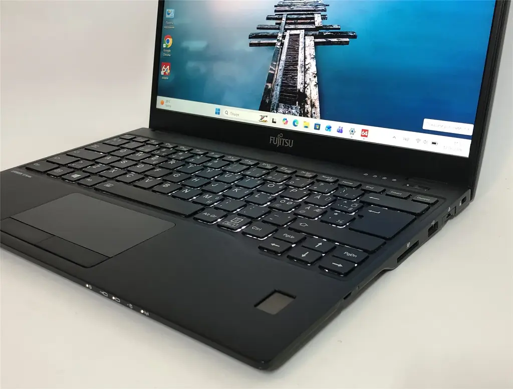 Ноутбук Fujitsu LifeBook U939 / 13.3" FullHD IPS / i5-8265U / 16GB / 256GB SSD / 4G/LTE / Win11Pro / Backlight / сканер відбитка - Б/в - фото 4