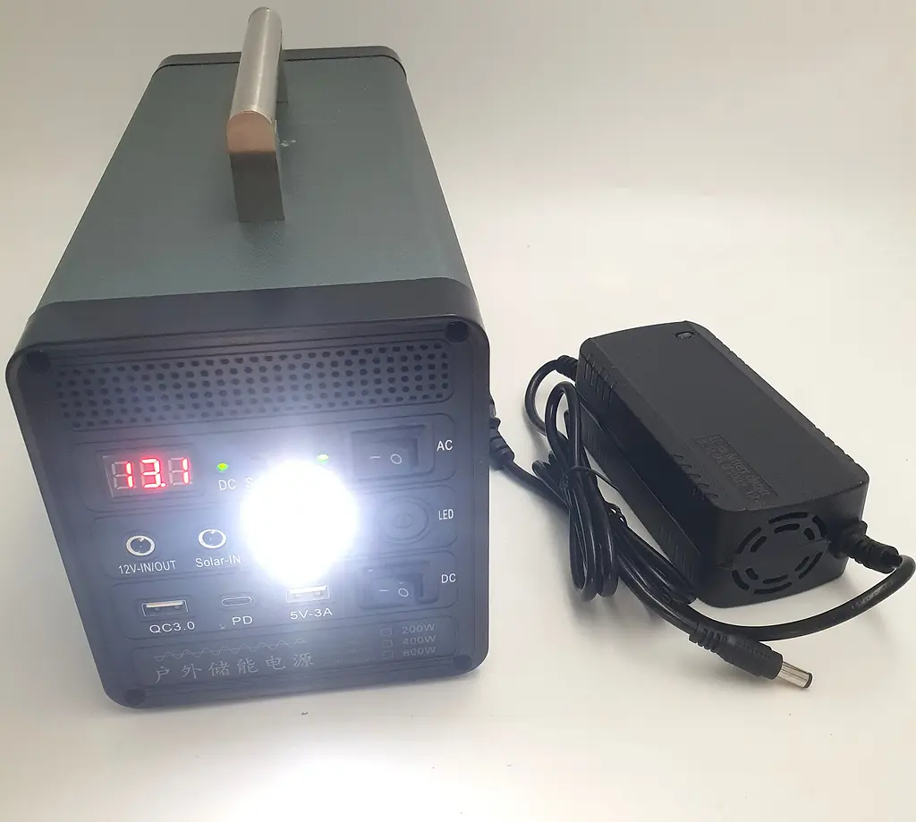 Акумуляторний інвертор-перетворювач напруги 400 Вт 96000 mAh Power Bank з розеткою 220 V та 12 V, зарядна станція Yachu 350.4 Wh 12,8 V/24 Ah/400 W - фото 5