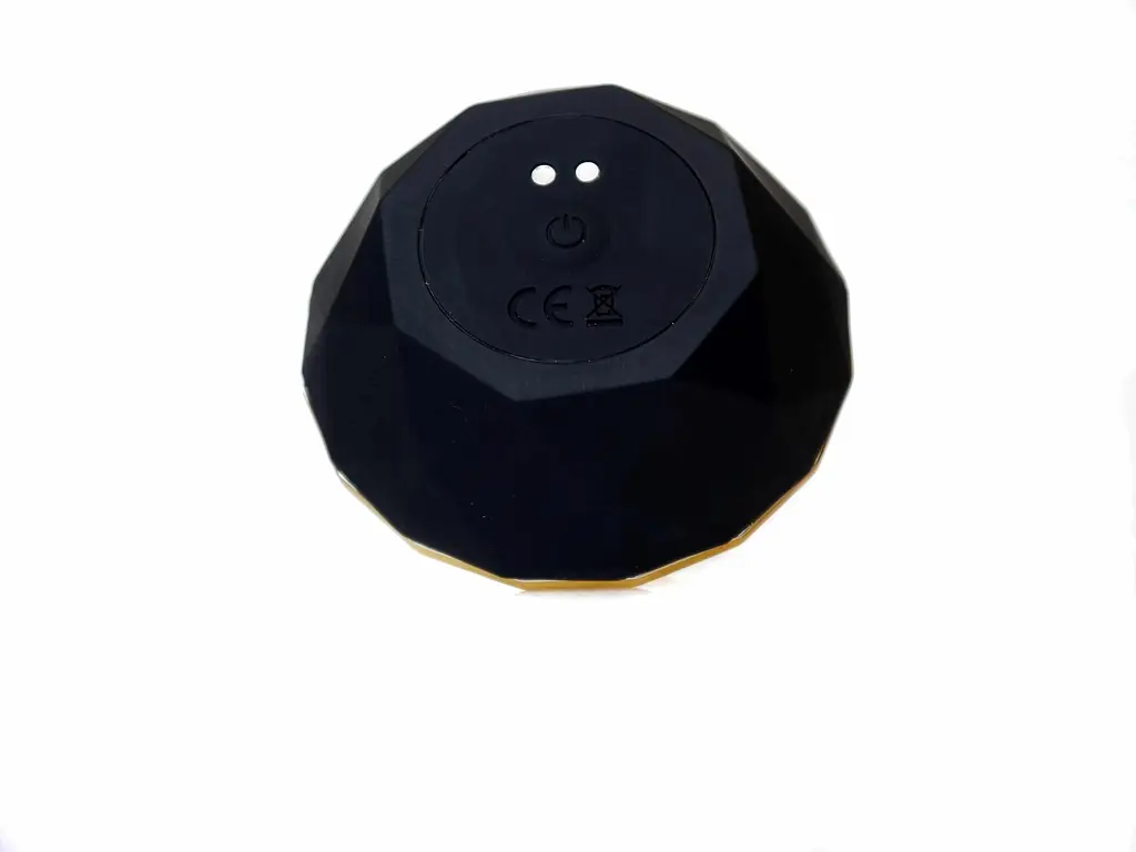 Вакуумний стимулятор клітора B - Series Smart Diamond Air Massager (золотистий) - фото 7