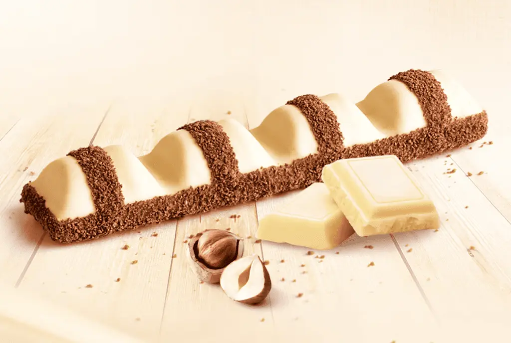 Шоколадні батончики Kinder Bueno White 5 шт, 107.5 г - фото 4