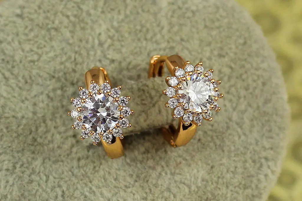 Сережки Xuping Jewelry Подсолнух 1,5 см золотисті - фото 2