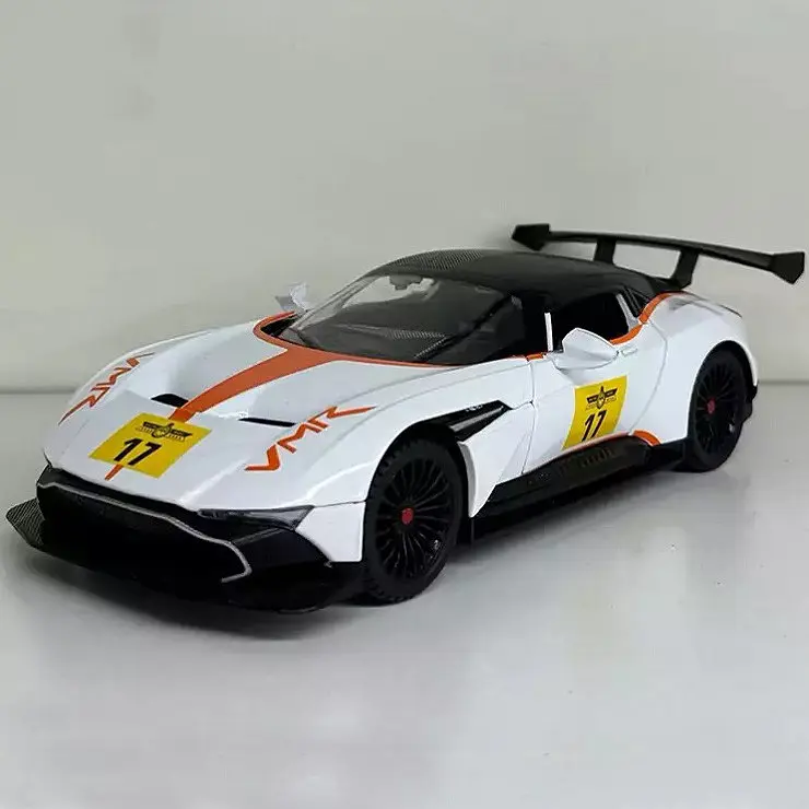 Колекційна металева модель автомобіля АвтоЕксперт Aston Martin Vulcan AMR Pro з інерцією, світлом та звуком 1:24 - фото 2