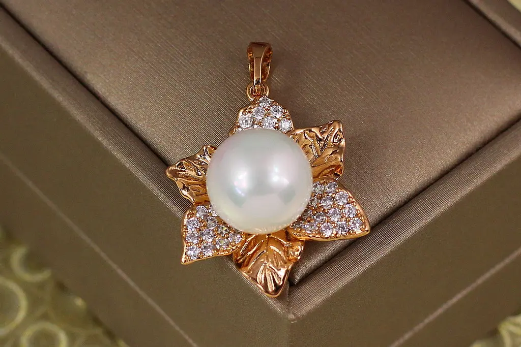 Кулон Xuping Jewelry Фізаліс з перлиною 2,6 см золотистий - фото 2
