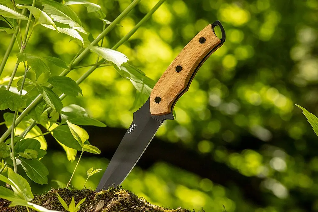 Neo Tools 63-110 Ніж Full Tang, 25см, лезо 14.5см, бамбукова ручка, 3Cr13, лезо з титановим покриттям, нейлоновий чохол - фото 5