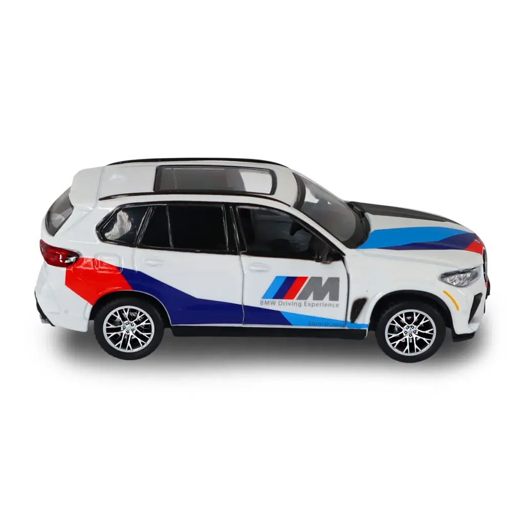 Автомобиль – BMW X5 M (белый) - фото 12