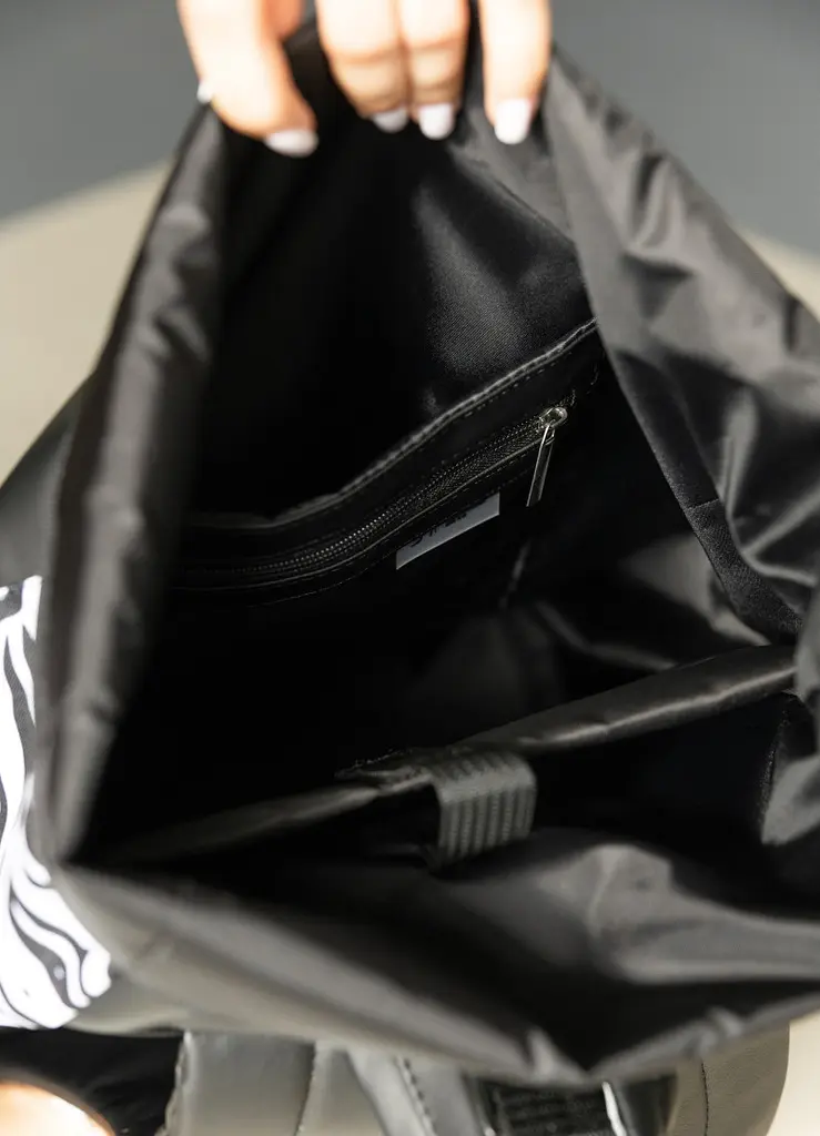 Женский рюкзак Sambag Roll Top One черный принт "Zebra" 41 х 30 х 16 см (24208146) - фото 7
