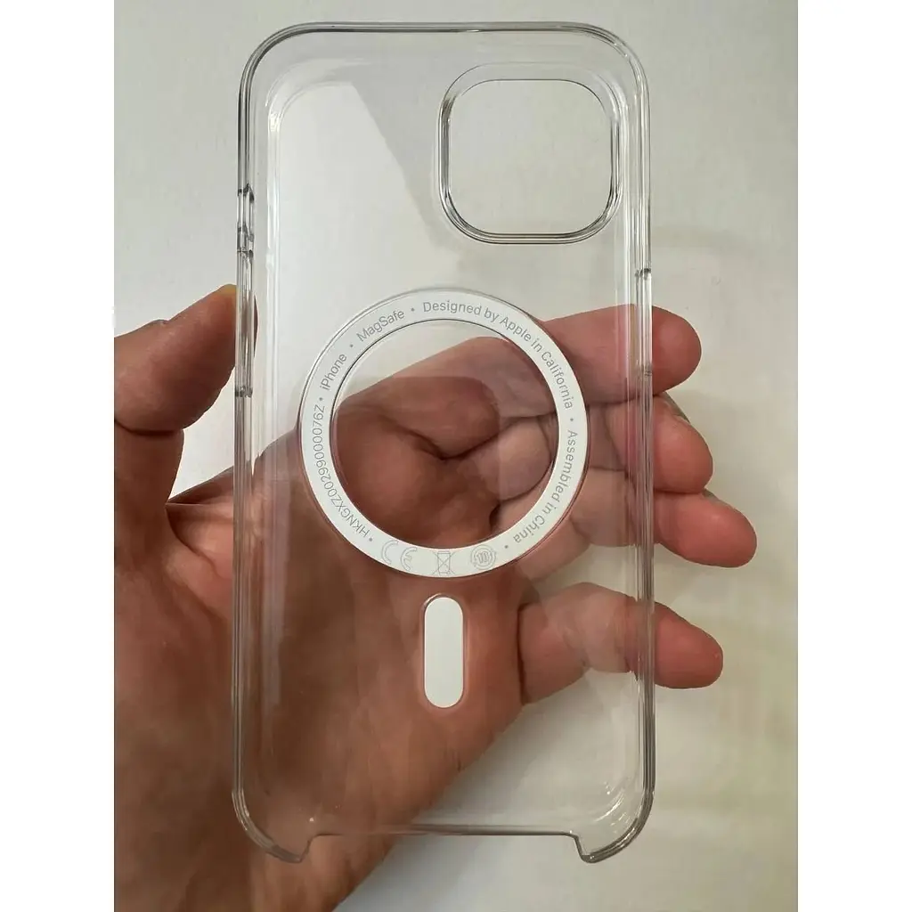 Оригинальный противоударный чехол Apple Clear Case with MagSafe для iPhone 15 (6.1") Прозрачный (MT203ZM/A) - фото 3