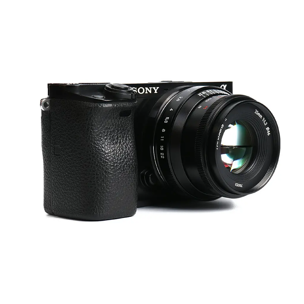 Об'єктив 7Artisans 35mm F1.2 II для Fuji FX Mount, Чорний - фото 7