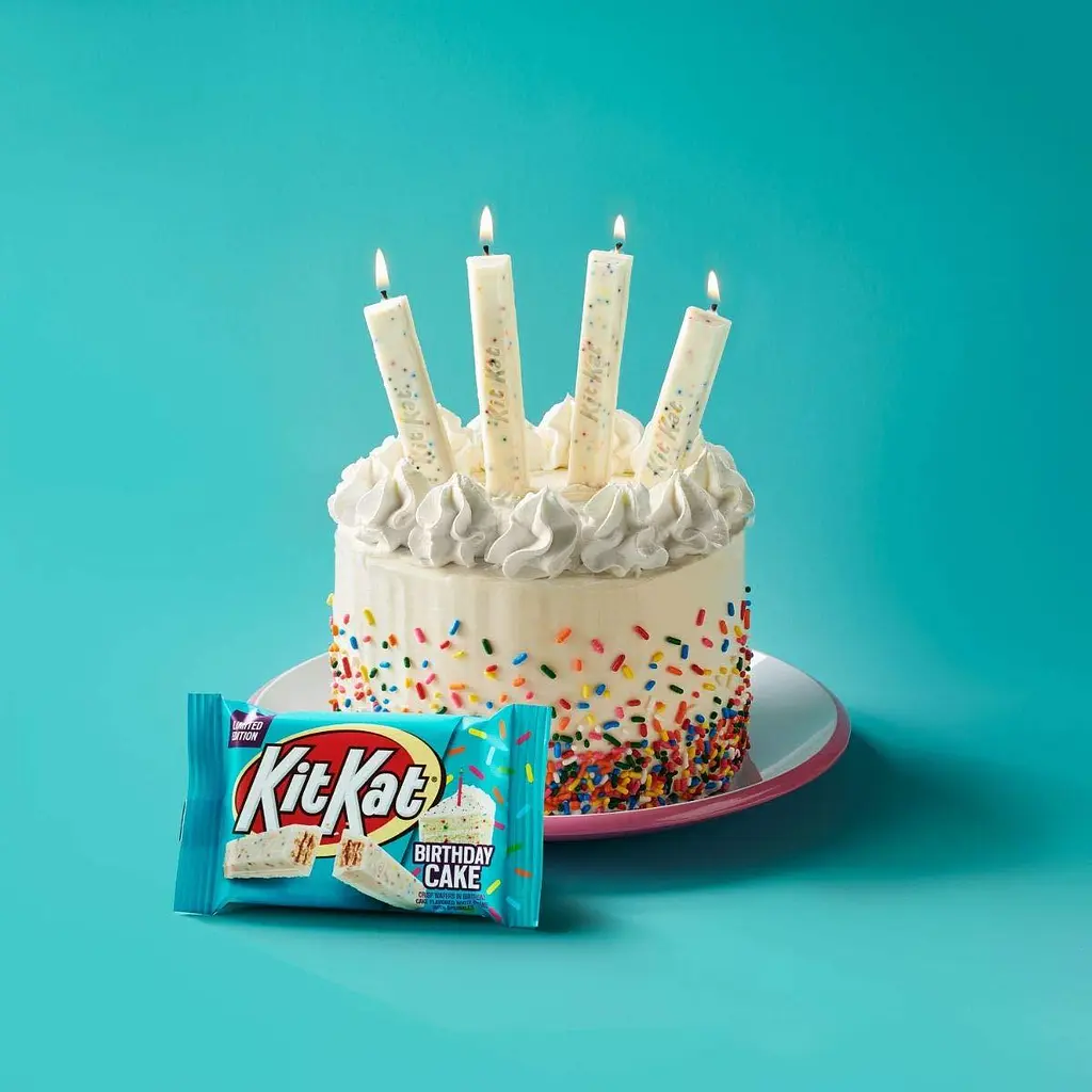 Батончик Kit Kat Limited Edition Birthday Cake King Size 85 г - фото 2