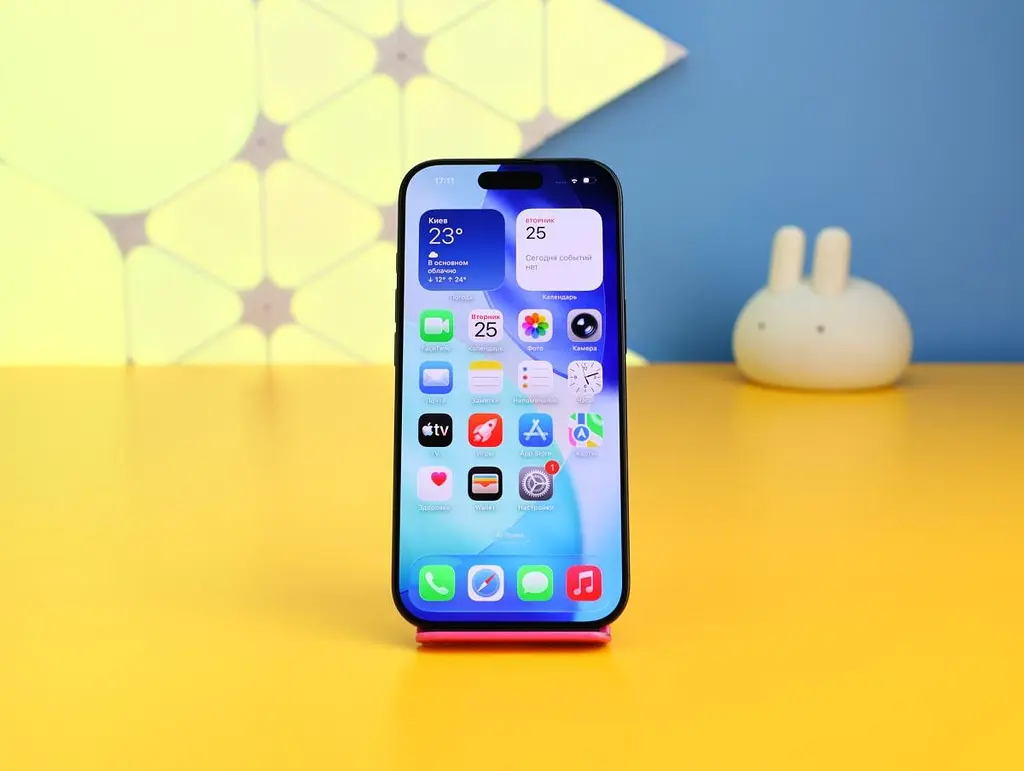 Смартфон Apple iPhone 16 Pro 256 ГБ чорний титан (MYNH3) б/в [175316] - фото 2