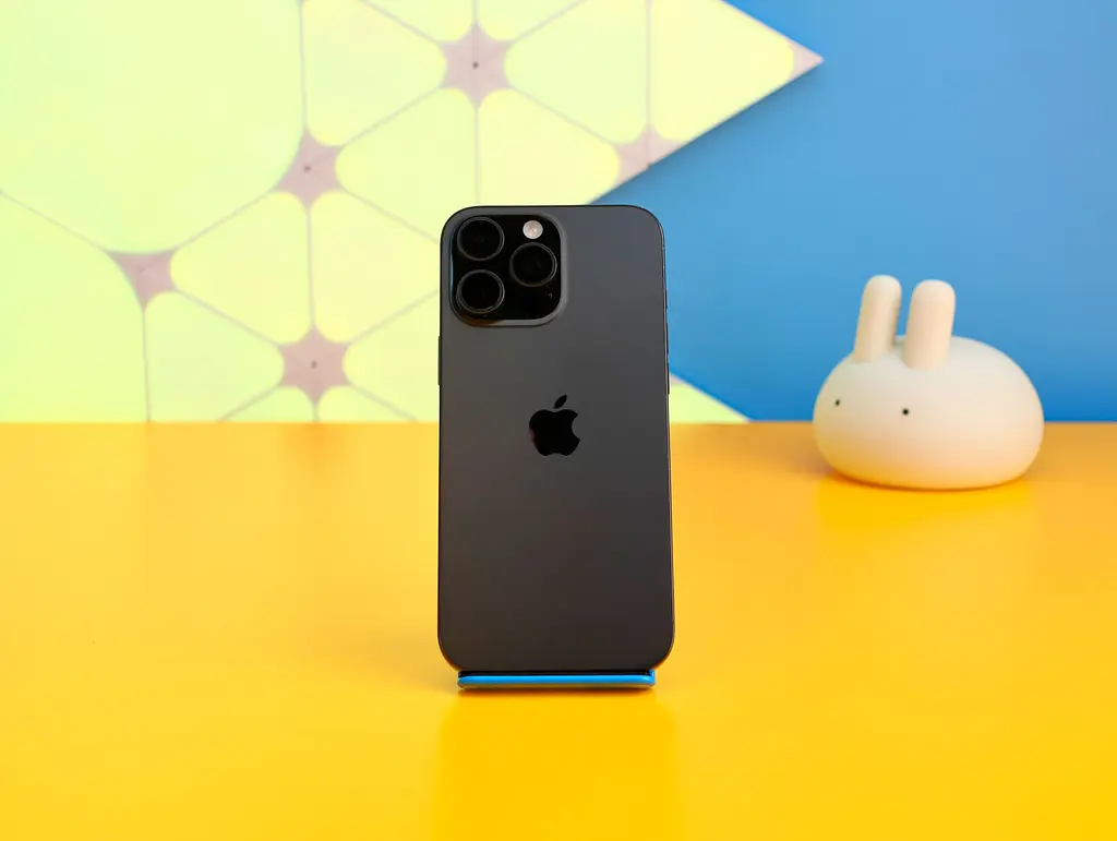 Смартфон Apple iPhone 16 Pro Max 256GB Black Titanium (MYWV3) Б/В - фото 6